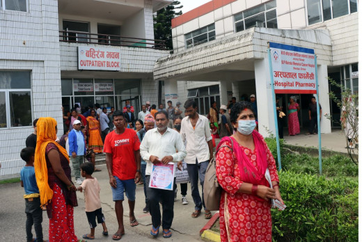 चिकित्सकको आन्दोलनले अस्पताल आएका बिरामी फर्किए 